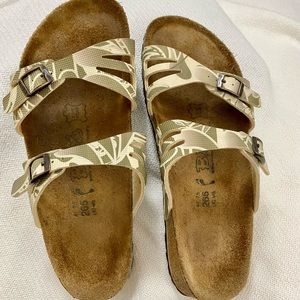 Birkenstock Green floral Birkis women’s 10 Good!